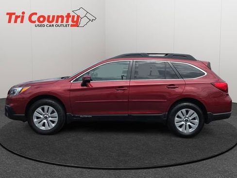 Used 2017 Subaru Outback 2.5i Premium AWD/4WD image 5