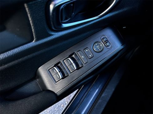 Used 2025 Honda Civic Sport image 13