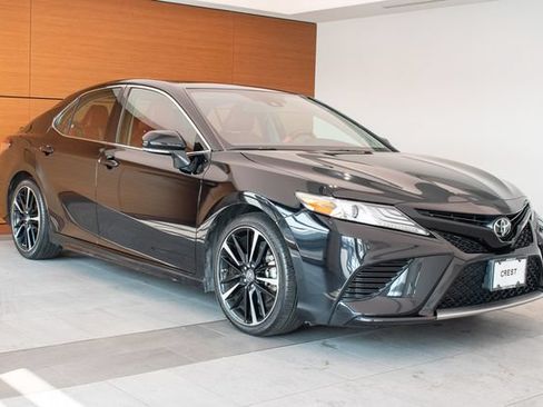 Used 2019 Toyota Camry XSE FWD image 5