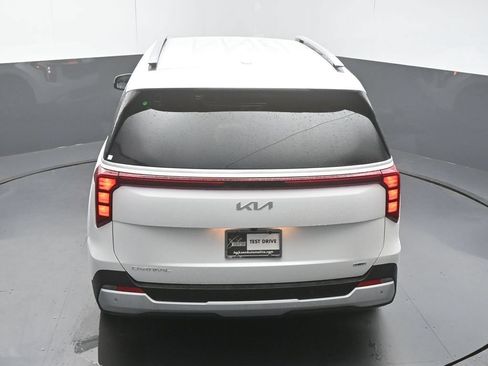 Used 2026 Kia Carnival EX FWD image 49