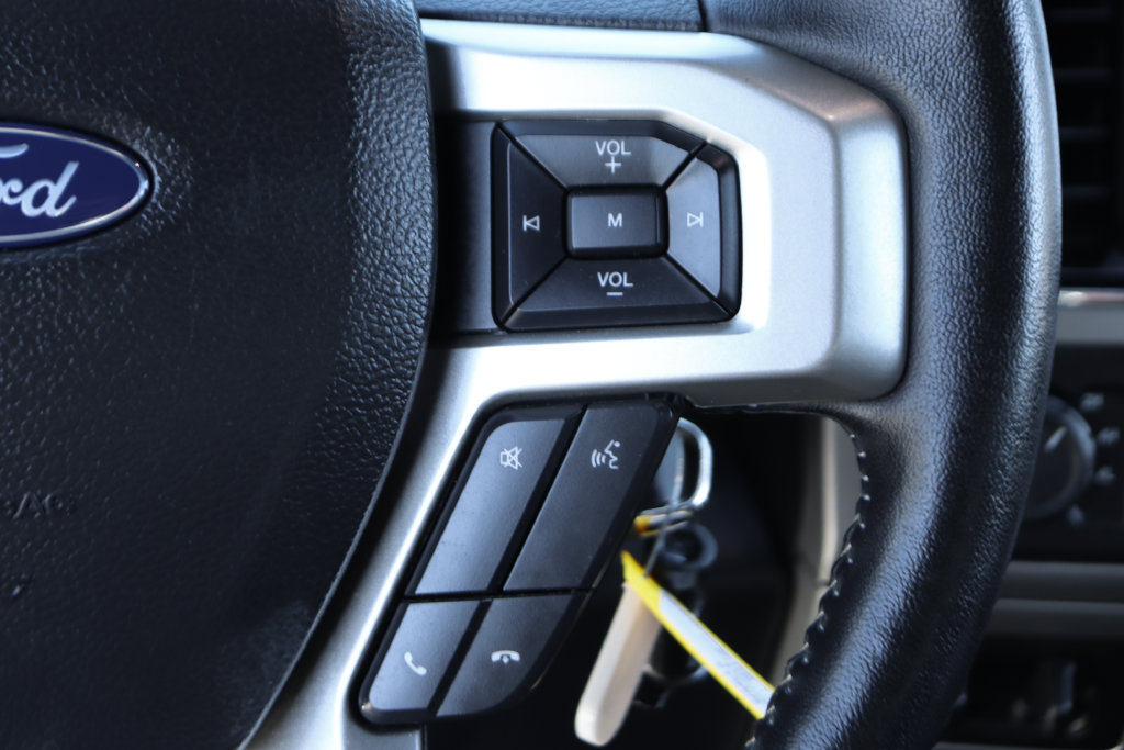 Used 2022 Ford F250 Lariat w/ Black Appearance Package AWD/4WD image 25