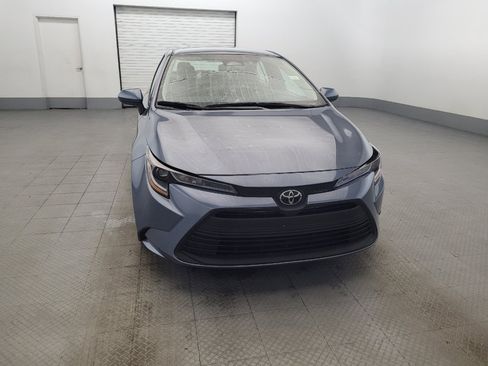 Used 2025 Toyota Corolla LE FWD image 14