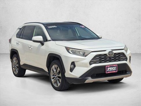 Used 2019 Toyota RAV4 Limited w/ Advanced Technology Package FWD image 3