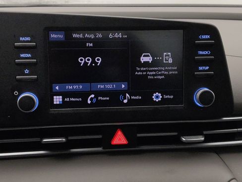 Used 2025 Hyundai Elantra SE FWD image 25