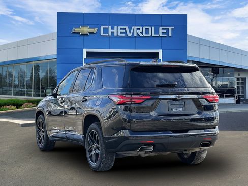 Certified 2023 Chevrolet Traverse Premier w/ Redline Edition image 4