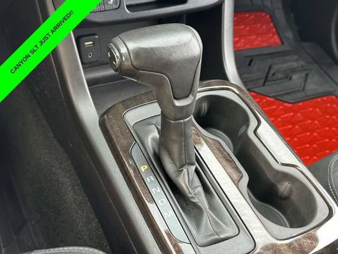 Used 2016 GMC Canyon SLT AWD/4WD image 32
