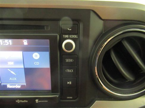 Used 2016 Toyota Tacoma SR5 image 22