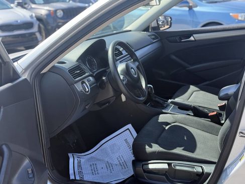 Used 2014 Volkswagen Passat 1.8T S image 15