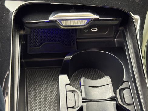 Used 2024 Mercedes-Benz C 43 AMG 4MATIC Sedan image 37