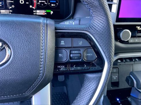 Used 2025 Toyota Tundra Platinum image 24