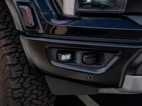 Used 2025 Ford F150 Raptor AWD/4WD image 9