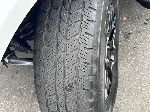 Used 2024 Ford Bronco Outer Banks AWD/4WD image 13