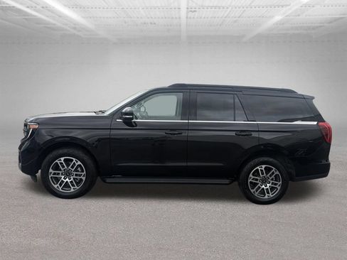 Used 2026 Ford Expedition Active AWD/4WD image 7