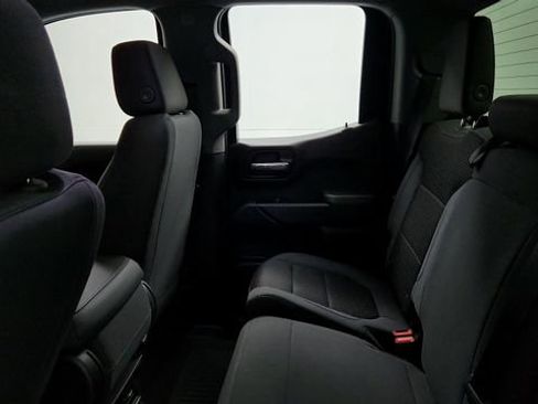 Used 2019 Chevrolet Silverado 1500 Custom w/ Custom Convenience Package image 18