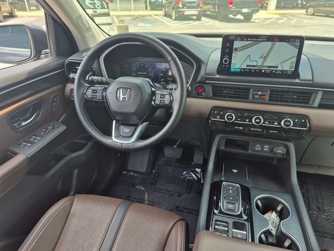 Used 2023 Honda Pilot Elite image 17