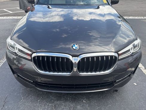 Used 2023 BMW 530i w/ Premium Package RWD image 7
