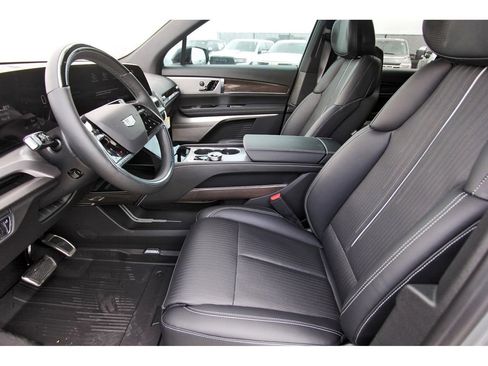 New 2026 Cadillac Vistiq Sport AWD/4WD image 6