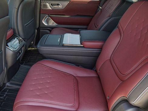 New 2026 INFINITI QX80 Autograph w/ Premium Cargo Package image 25