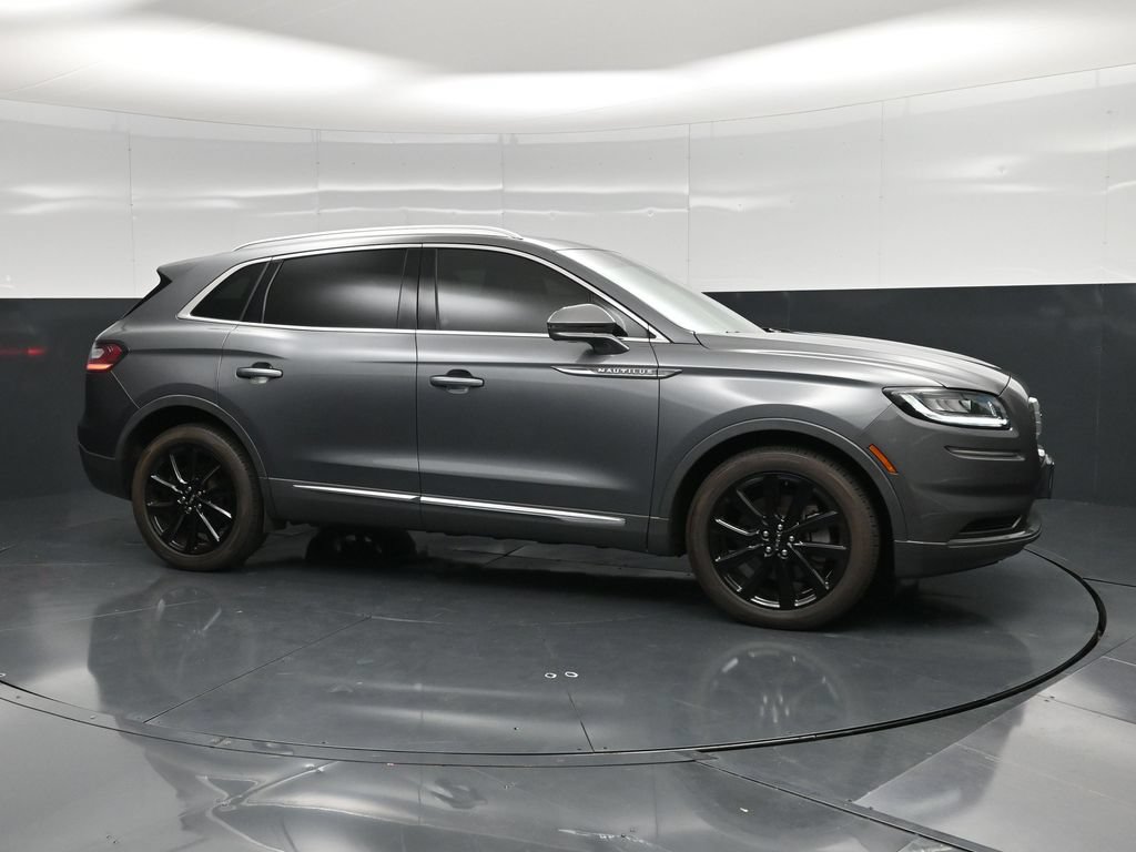 Used 2022 Lincoln Nautilus Reserve w/ Monochromatic Package AWD/4WD image 5