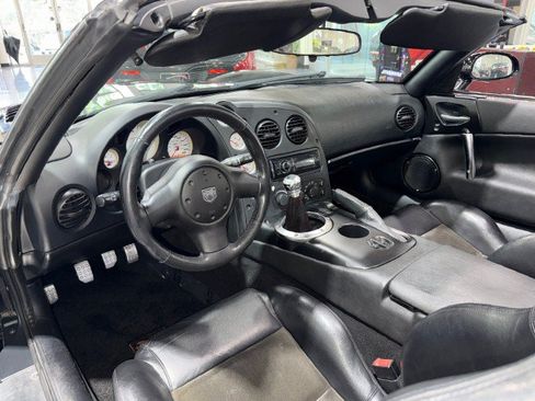 Used 2004 Dodge Viper SRT-10 RWD image 7