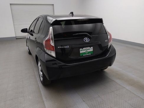 Used 2015 Toyota Prius C Two image 6