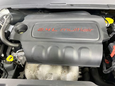 Used 2022 Jeep Compass Latitude AWD/4WD image 27