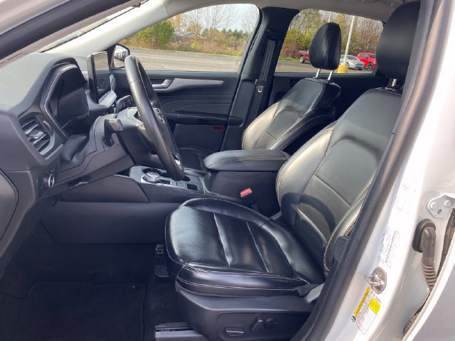 Used 2024 Ford Escape Platinum AWD/4WD image 16