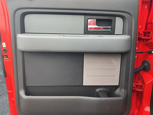 Used 2014 Ford F150 XLT w/ Trailer Tow Package image 13