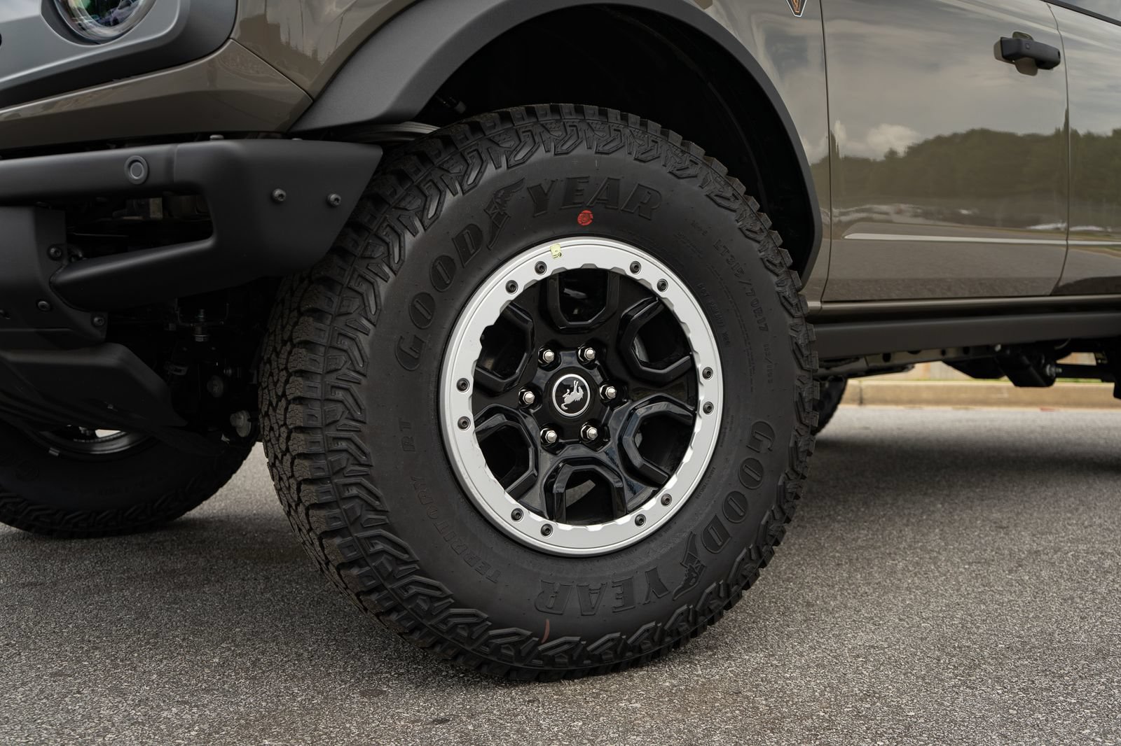 New 2026 Ford Bronco Badlands AWD/4WD image 7