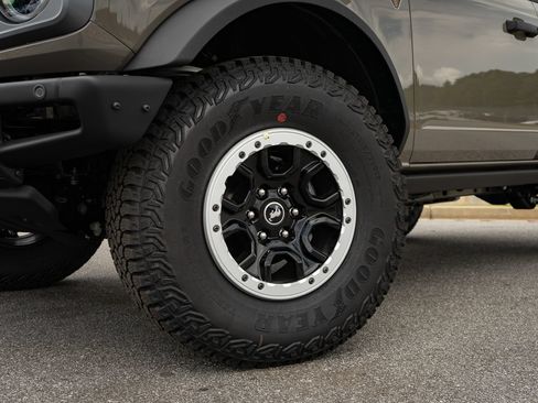 New 2026 Ford Bronco Badlands AWD/4WD image 7