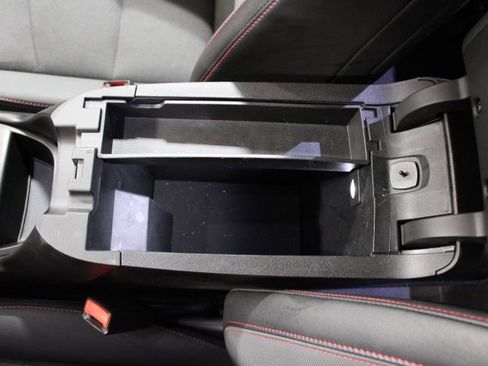 Used 2022 Chevrolet Equinox RS image 16