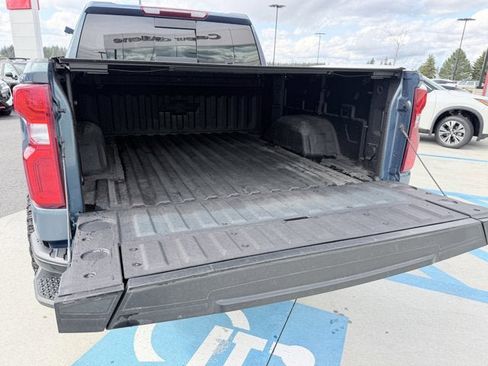 Used 2024 Chevrolet Silverado 1500 LT Trail Boss w/ Convenience Package II image 9