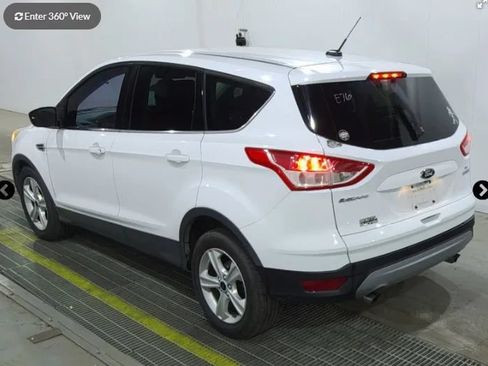 Used 2014 Ford Escape SE FWD image 2