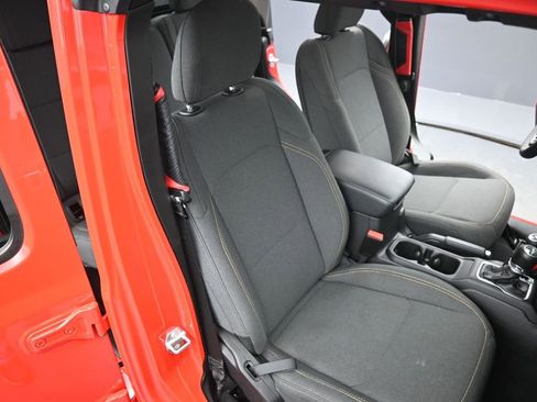 Used 2024 Jeep Gladiator Sport image 19