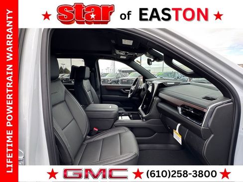 New 2026 GMC Yukon Denali w/ Denali Reserve Package image 7