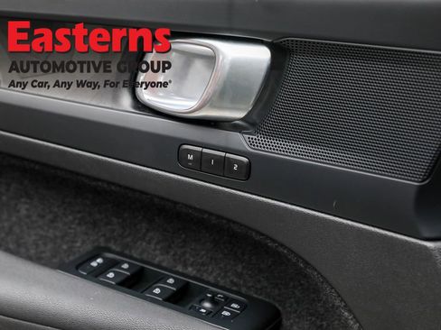 Used 2023 Volvo C40 P8 Recharge Plus w/ Climate Package image 32