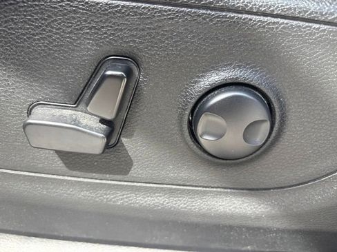 Used 2023 RAM 1500 Big Horn AWD/4WD image 12