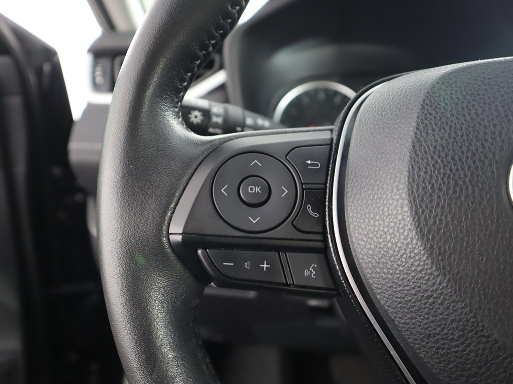 Used 2021 Toyota RAV4 XLE Premium AWD/4WD image 45