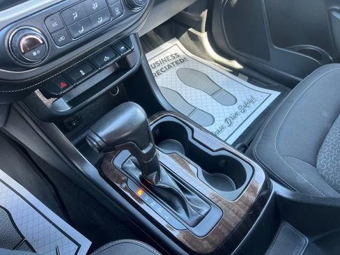 Used 2019 GMC Canyon SLE w/ Elevation Edition RWD image 17