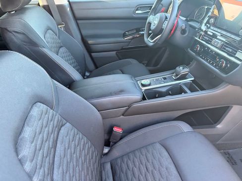 Certified 2022 Nissan Pathfinder SV AWD/4WD image 11