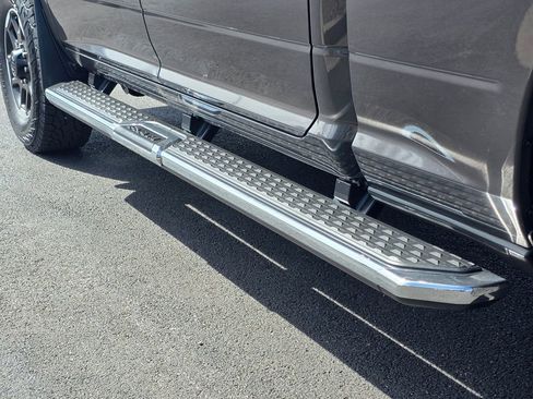 Used 2024 RAM 2500 Big Horn image 10