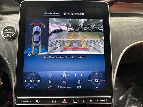 Used 2025 Mercedes-Benz C 300 4MATIC Sedan image 25