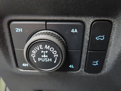 Used 2025 Ford Expedition Tremor image 59