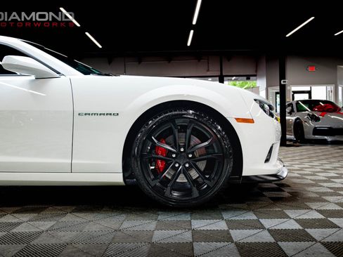 Used 2014 Chevrolet Camaro SS w/ SS Performance Package RWD image 24