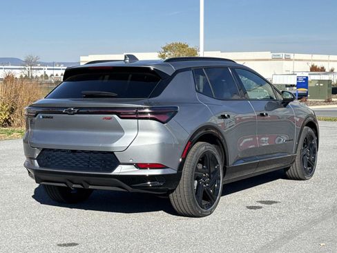 New 2025 Chevrolet Equinox EV RS image 12