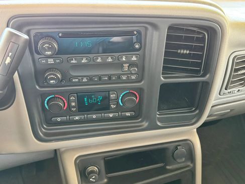 Used 2006 Chevrolet Silverado 2500 LT RWD image 15