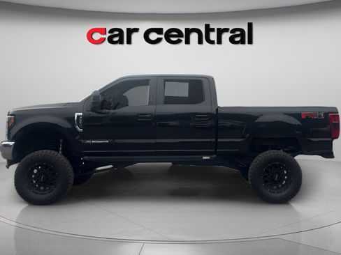 Used 2017 Ford F350 Lariat w/ FX4 Off-Road Package AWD/4WD image 2