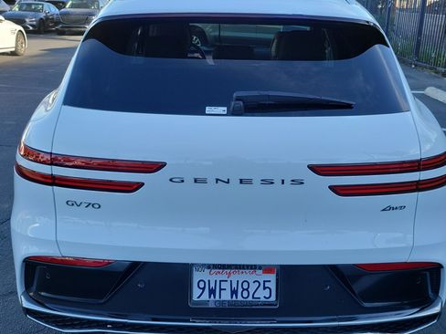 Certified 2026 Genesis GV70 2.5T image 16
