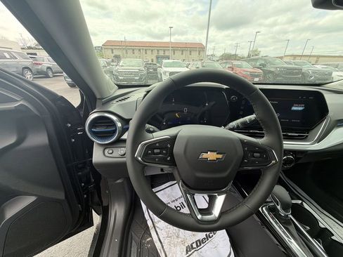 New 2026 Chevrolet Trax LT w/ Driver Confidence Package image 20