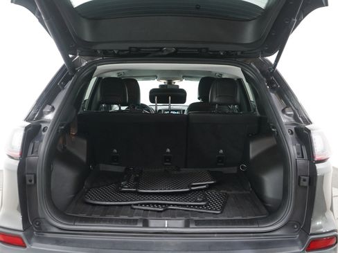 Used 2020 Jeep Cherokee Trailhawk w/ Comfort/Convenience Group image 15